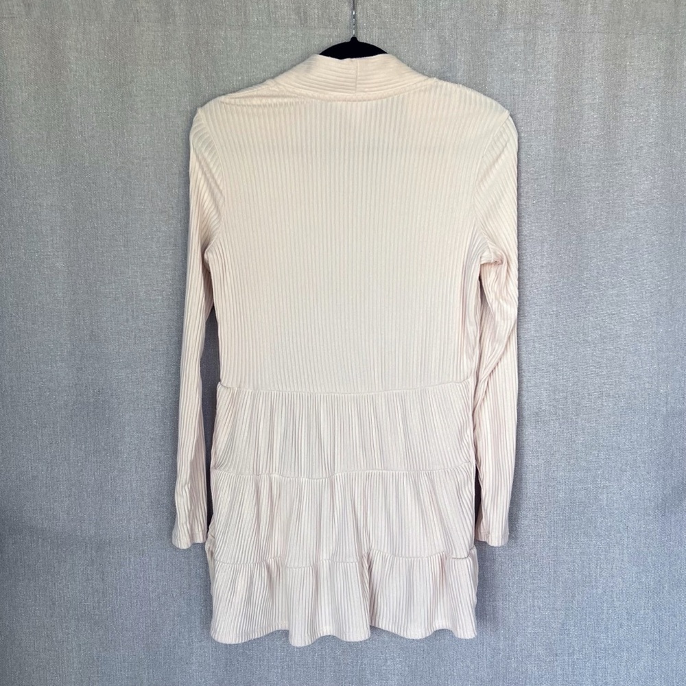 NWOT LC Lauren Conrad Ribbed Cream Ruffled Cardigan Size S - Picture 2 of 4